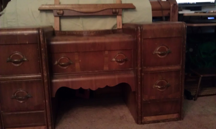 antique veneer bedroom furniture
