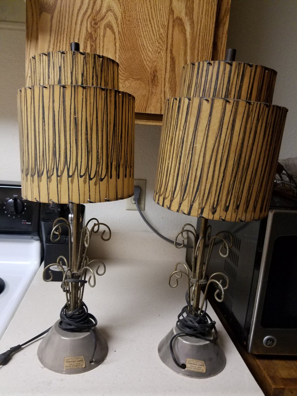 I Have Pair Of Bedside Lamps . Dont Know What Year They Are.i Want To
