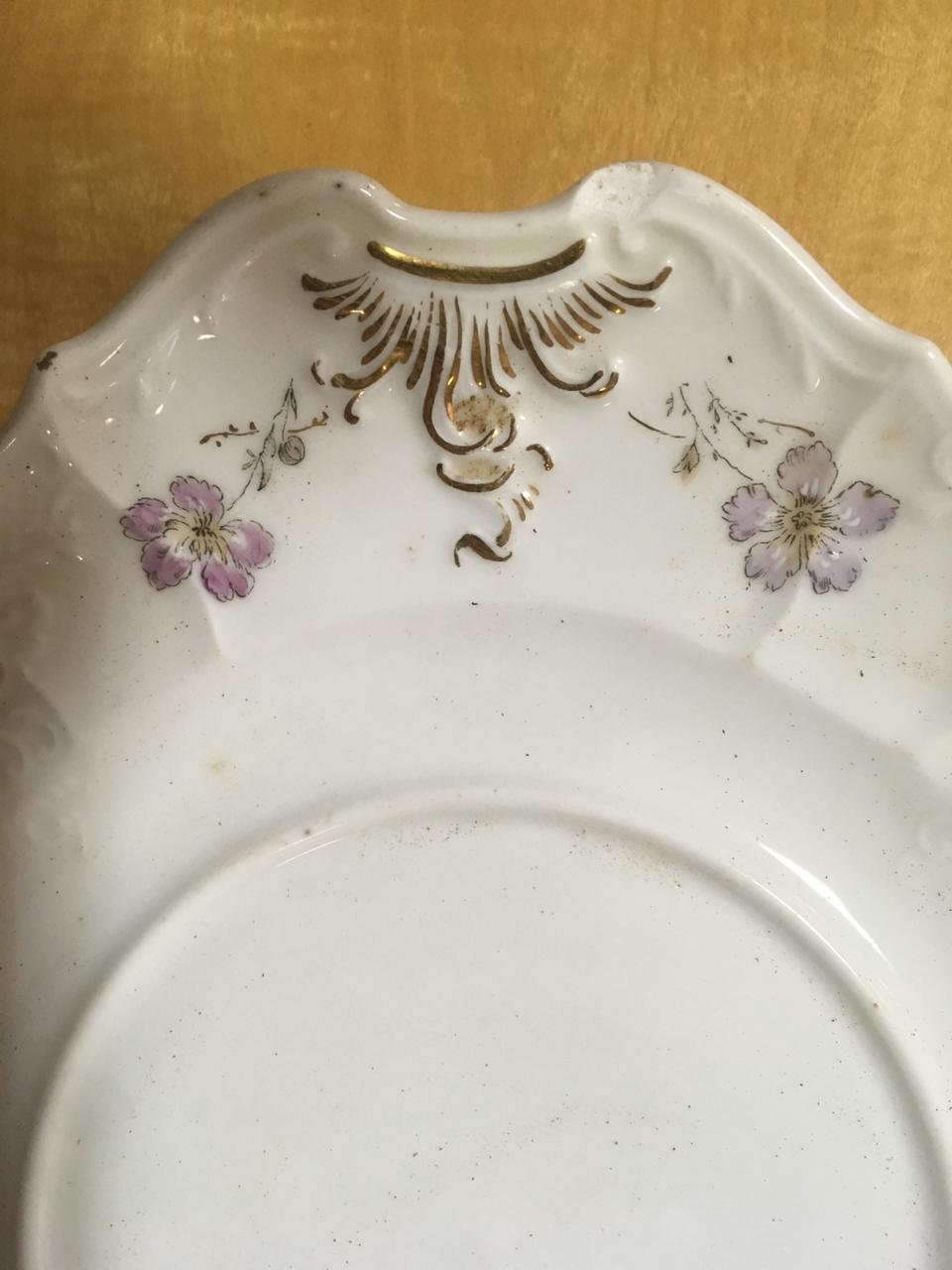 A Mark On A Porcelain Piece | Artifact Collectors
