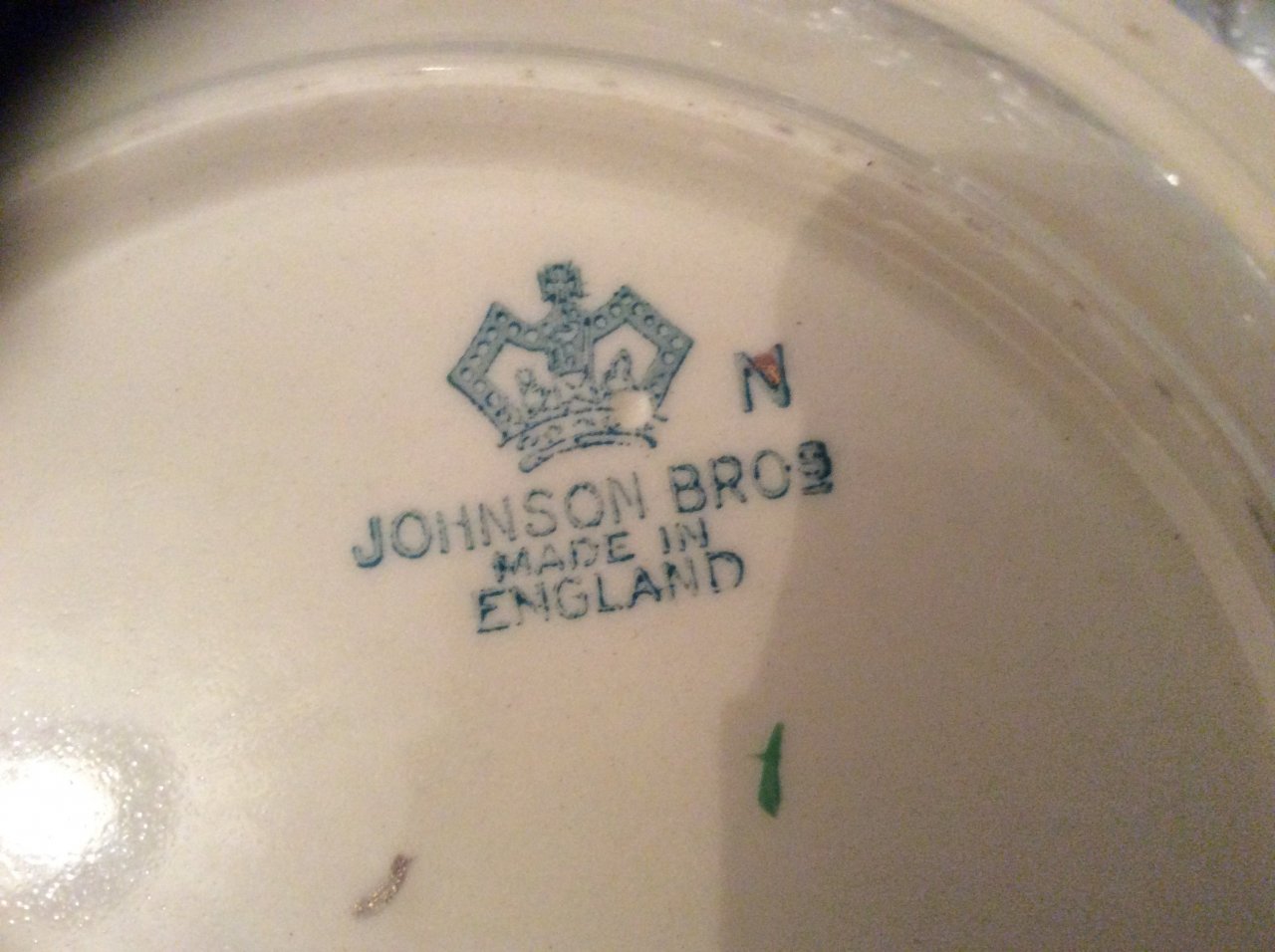 Johnson Brothers 1913 Green & Gold Pattern | Artifact Collectors