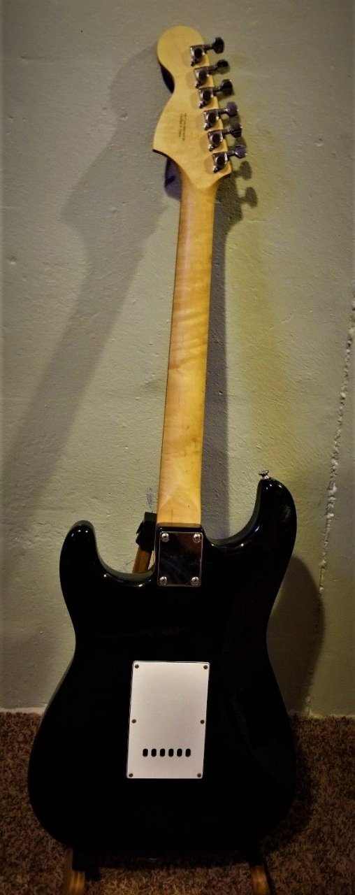 Fender Starcaster Guitar S/n Ics 10045701. Black And White. When 
