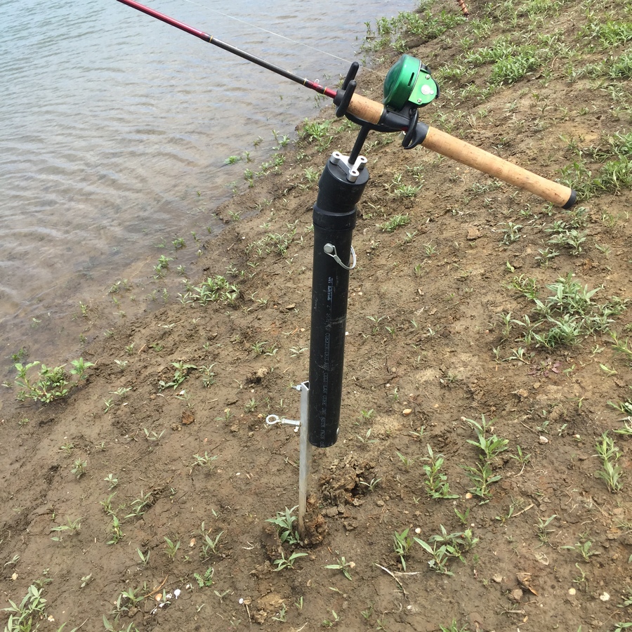 First Catch Of 2016 - Rod Holders | Fishing Talks