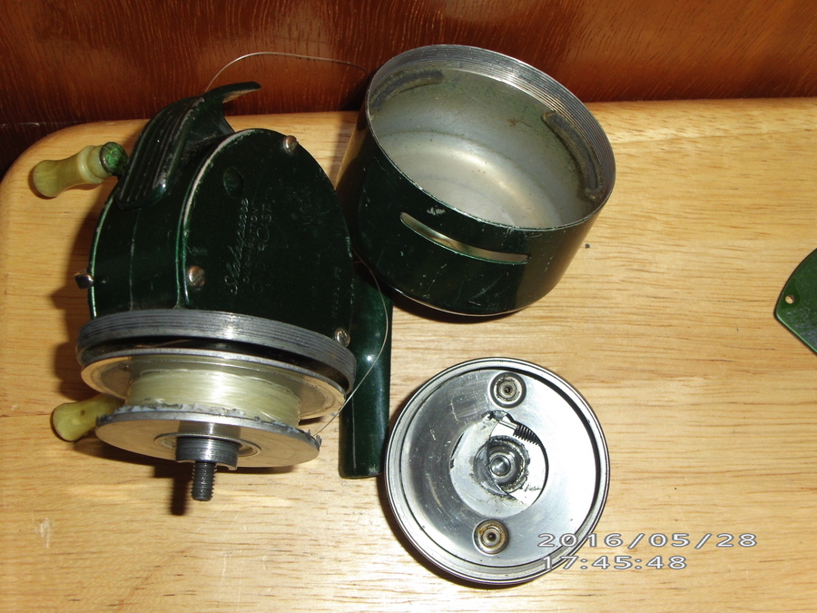 Shakespeare 1774 WonderCast Spincast Reel FC Year Code Directions &  Pictures To Take Apart, Clean, Lube