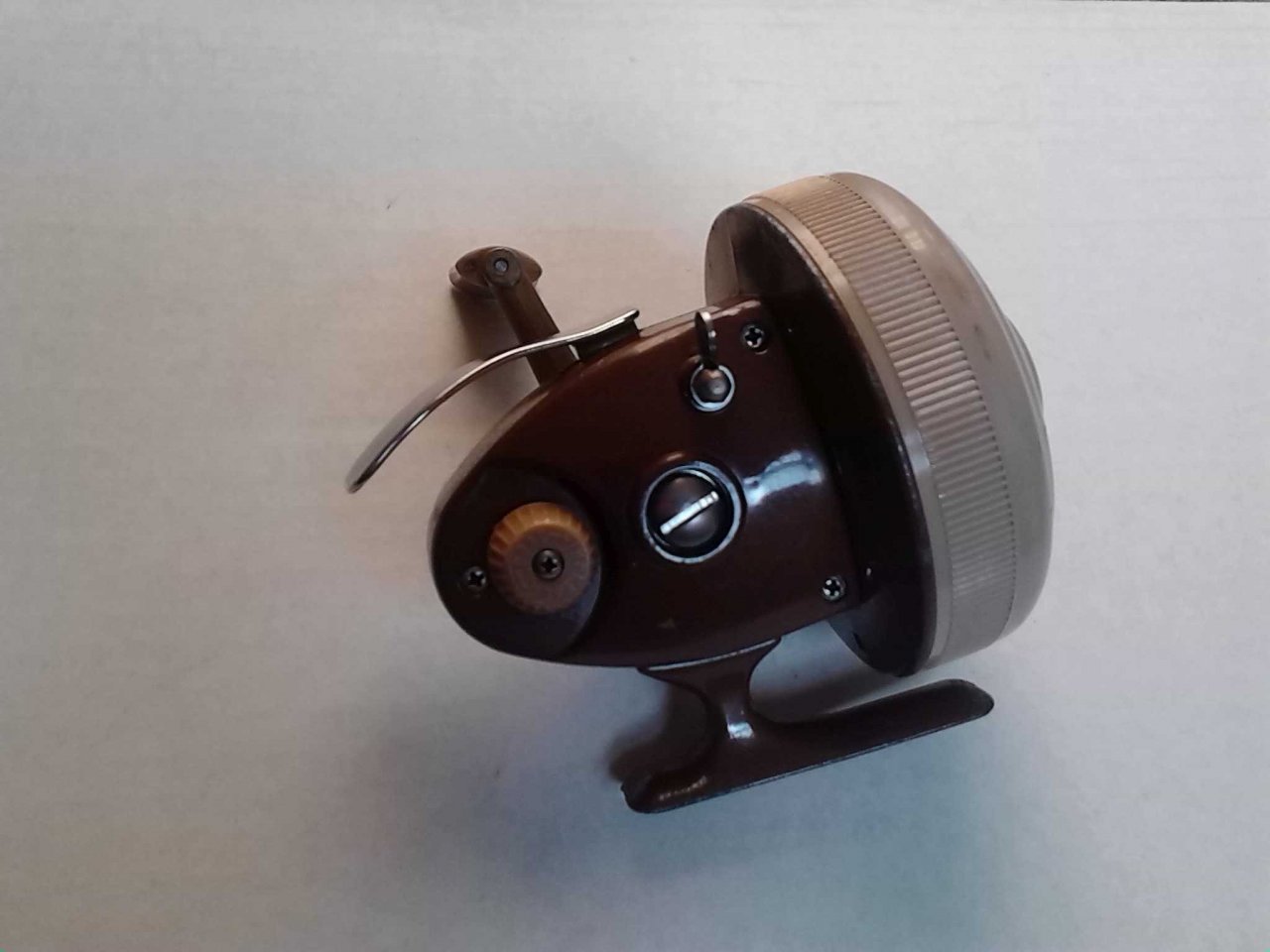A Look At The Eagle Claw EC-88-B Spincast Reel