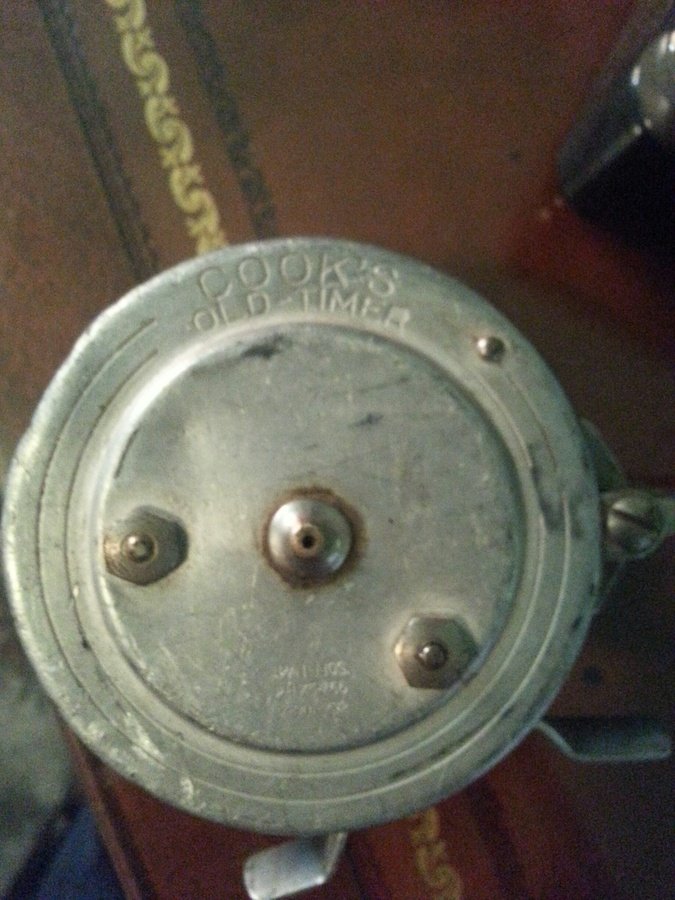 I Have An Old Automatic Fly Reel And Can't Seem To Find