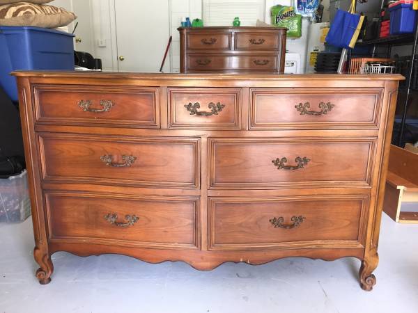 Dixie Furniture? | My Antique Furniture Collection