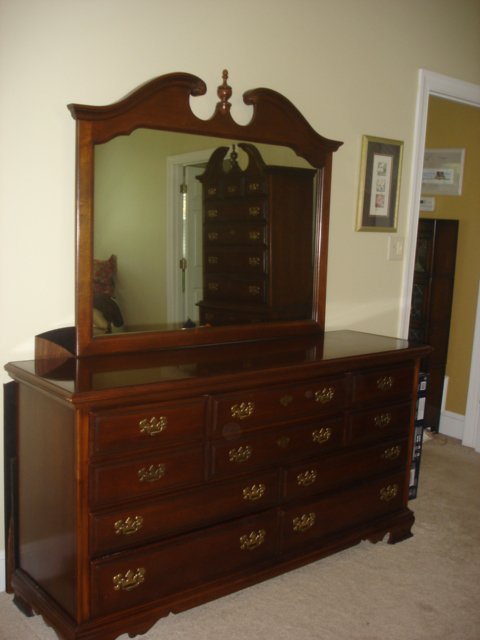 Dixie Cherry 5 Pc Queen Bedroom Set | My Antique Furniture Collection