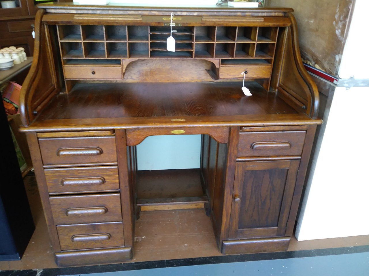 What Is An Estimated Value Of A Roll Top Oak Desk Made By