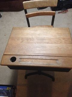 Hi There Any Worth To This Old School Desk I Can T Find Any
