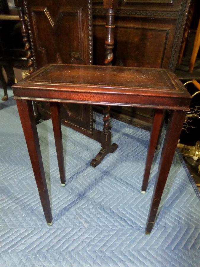 Weiman Mahogany Side Table 836 9201 My Antique Furniture Collection