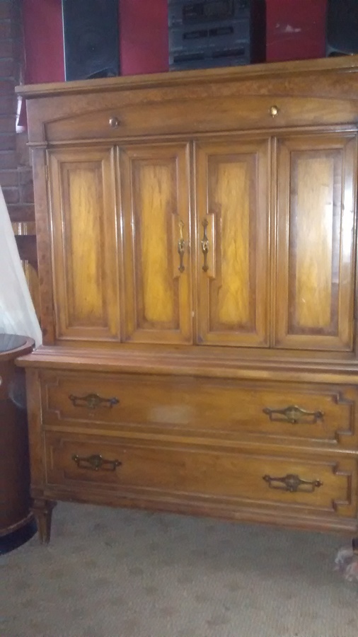 Want To Sell A Bedroom Set Fr 1961 Thomasvill How Much Do