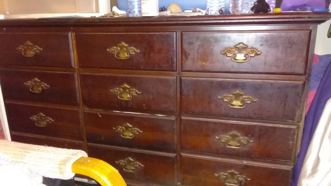 How Much Is A Young Hinkle 8 Drawer Dresser 60 In Cherry House In