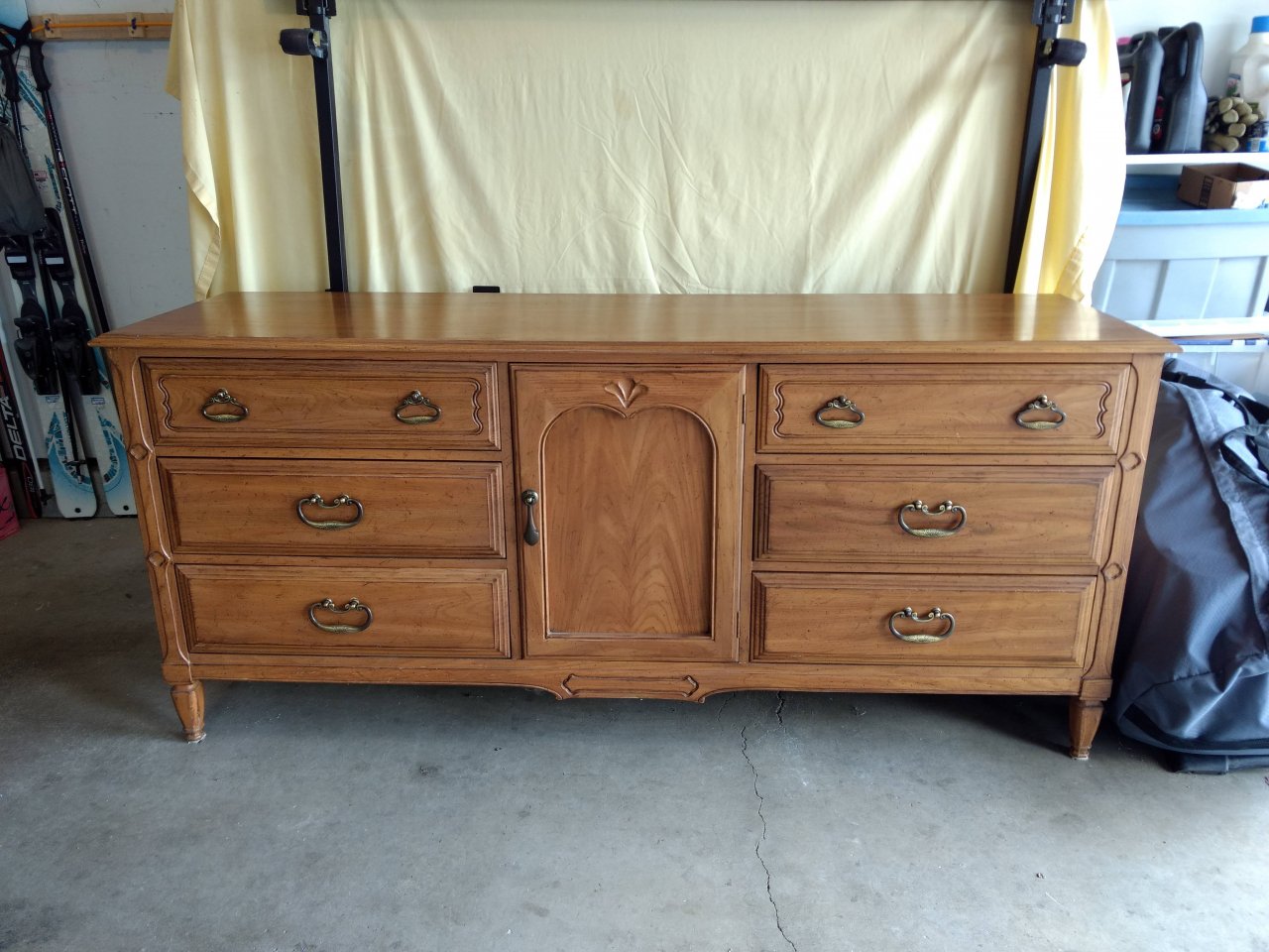 Value Of 1967 Davis Cabinet Company 9 Drawer Dresser Antique Brune 