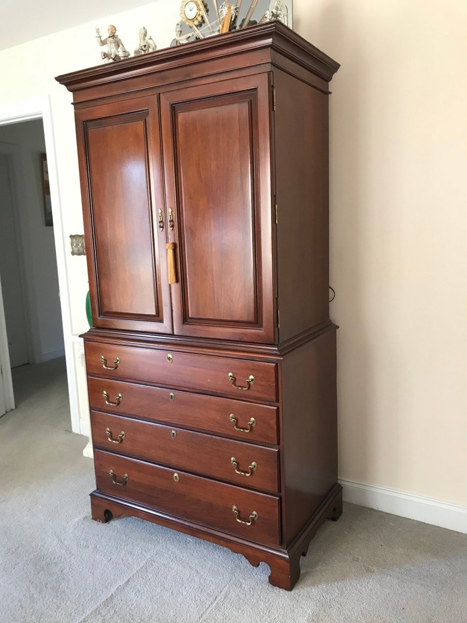 My Parents Have A Beautiful Link-Taylor Mahogany Bedroom Set That They
