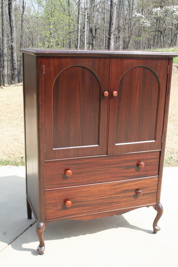 I Have Several Pieces From A Mahogany Bedroom Suit Made By A... | My