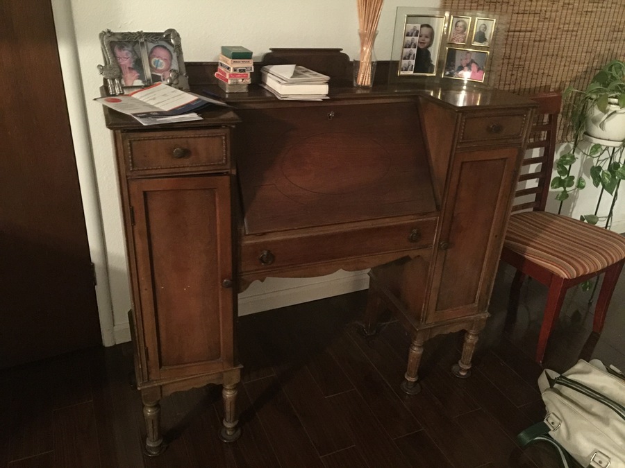 I Am Trying To Date This North-Western Cabinet Company Desk. Any