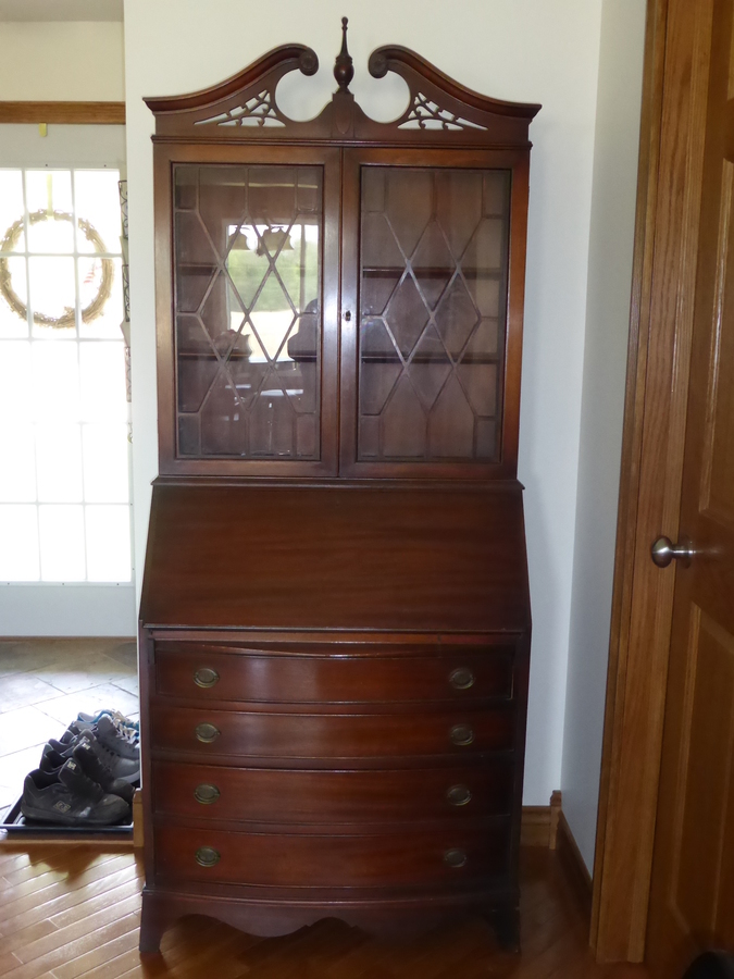 Antique Secretary Desk - Looking For Information Regarding The Age And