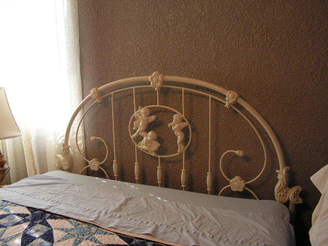 Cherub Metal Frame Queen Size Bed | My Antique Furniture Collection