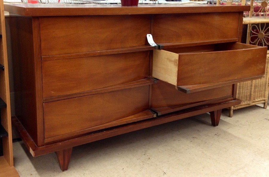 Looking For Information On A Dixie 6 Drawer Dresser My Antique
