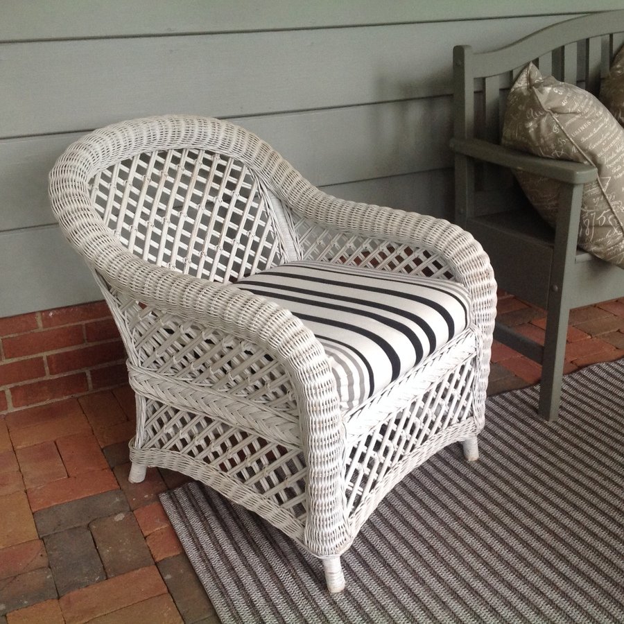 We Bought A Henry Link White Wicker Patio Furniture Set With Sunbrella