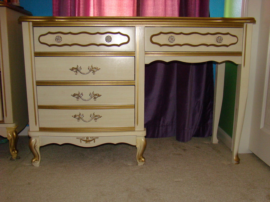 I Have A French Provincial Bedroom Set From The 1960s I Think