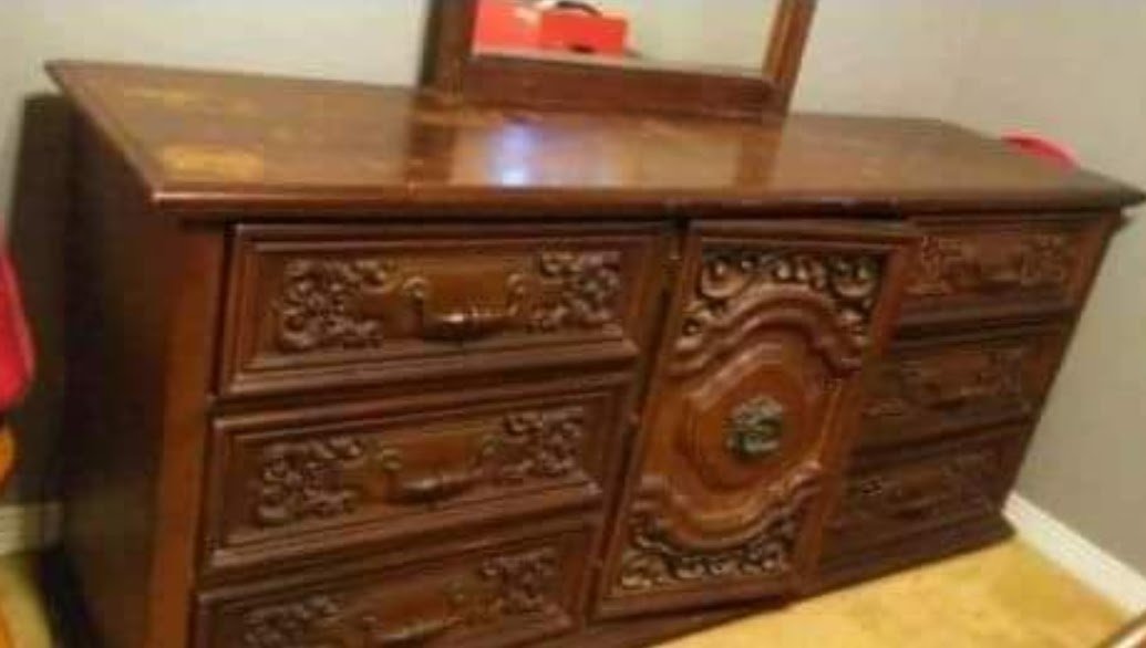 Age/value Of Antique Bassett Dresser | My Antique Furniture Collection