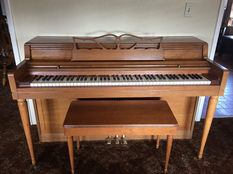 how was a black wurlitzer spinet piano in 1949