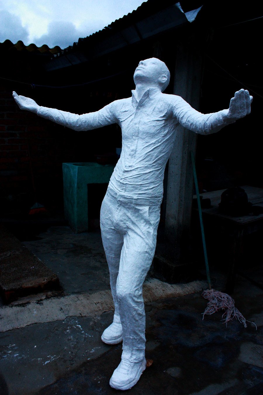 Plaster Gauze Life Casting Sculpture. Frontal Veiw. | My Sculptures Gallery