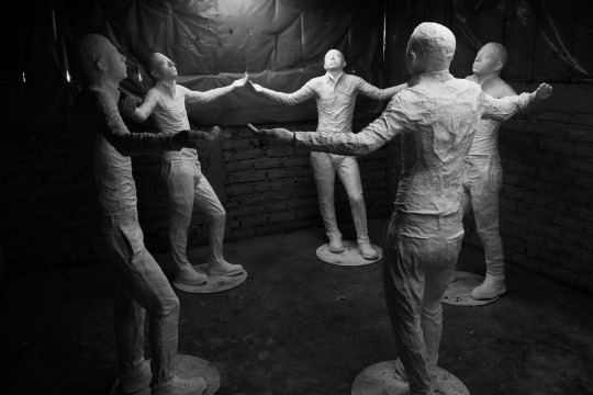PLASTER GAUZE SCULPTURE GROUPING IMAGES | My Sculptures Gallery