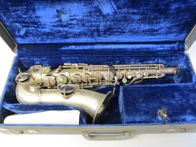 elkhart saxophone serial number chart